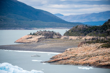 宝马保养用什么机油发动机不会出现抖动呢？