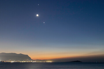 石家庄北站离石家庄站有多远